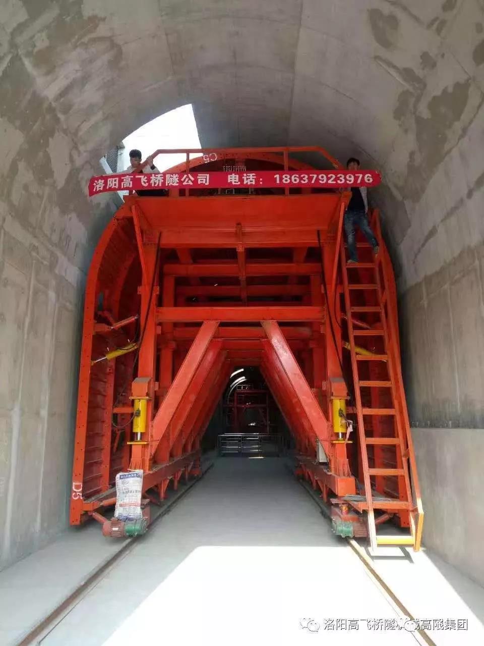 熱烈祝賀“高飛橋隧”智能化教學演示臺車進駐吉林交通職業(yè)技術學院道橋工程實訓中心